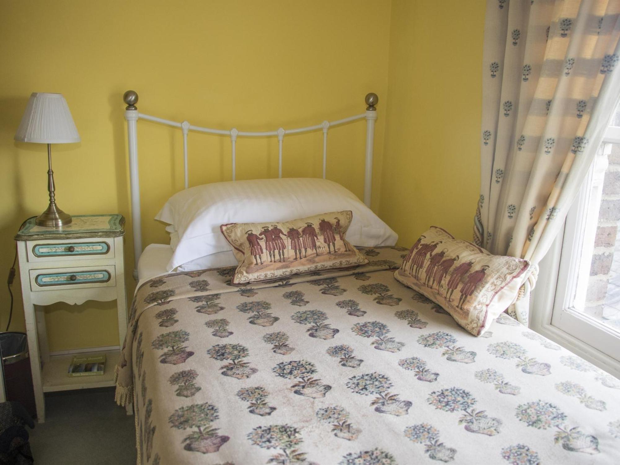 Albert & Victoria Guest House Eastbourne Szoba fotó