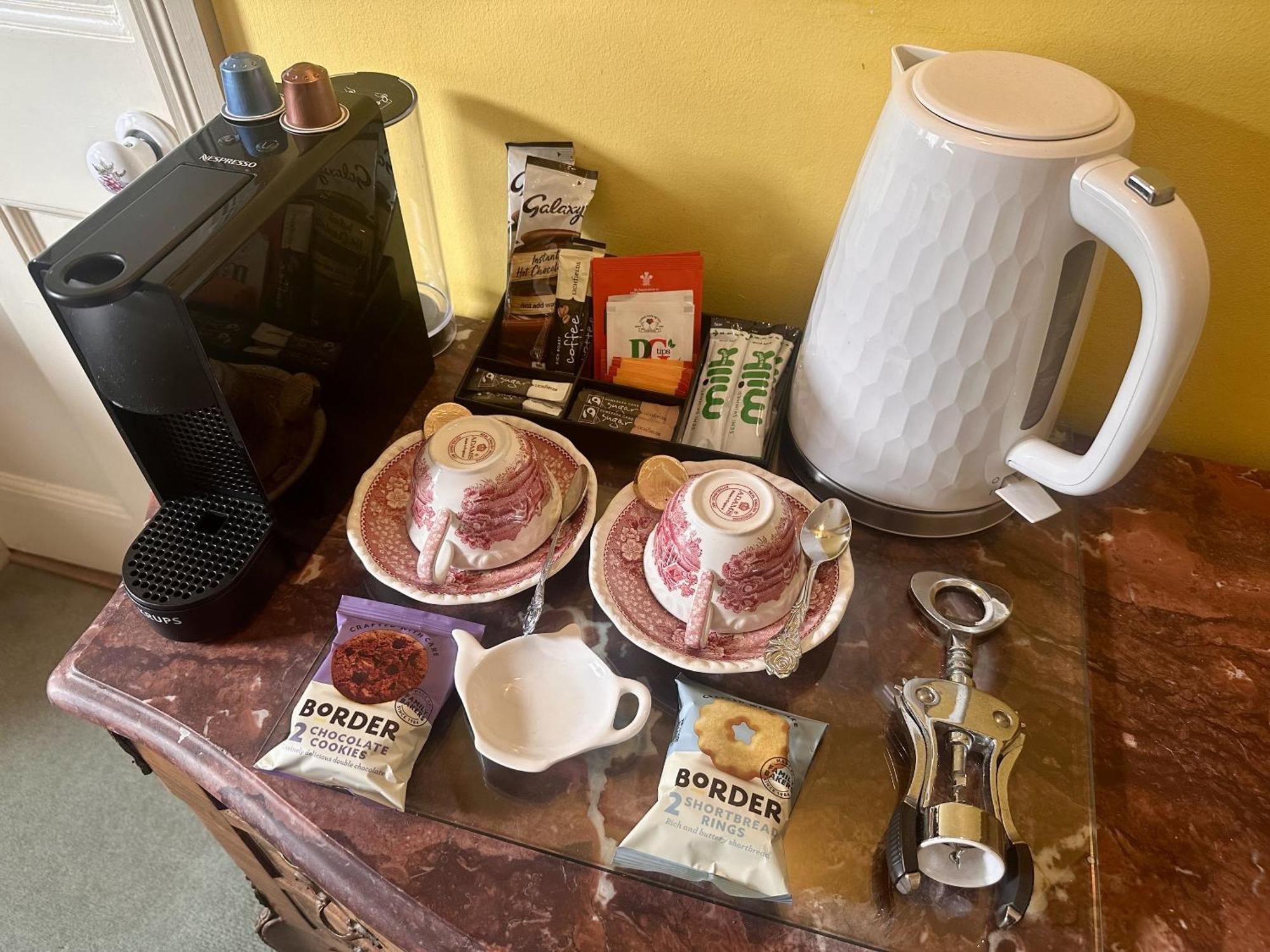 Albert & Victoria Guest House Eastbourne Szoba fotó