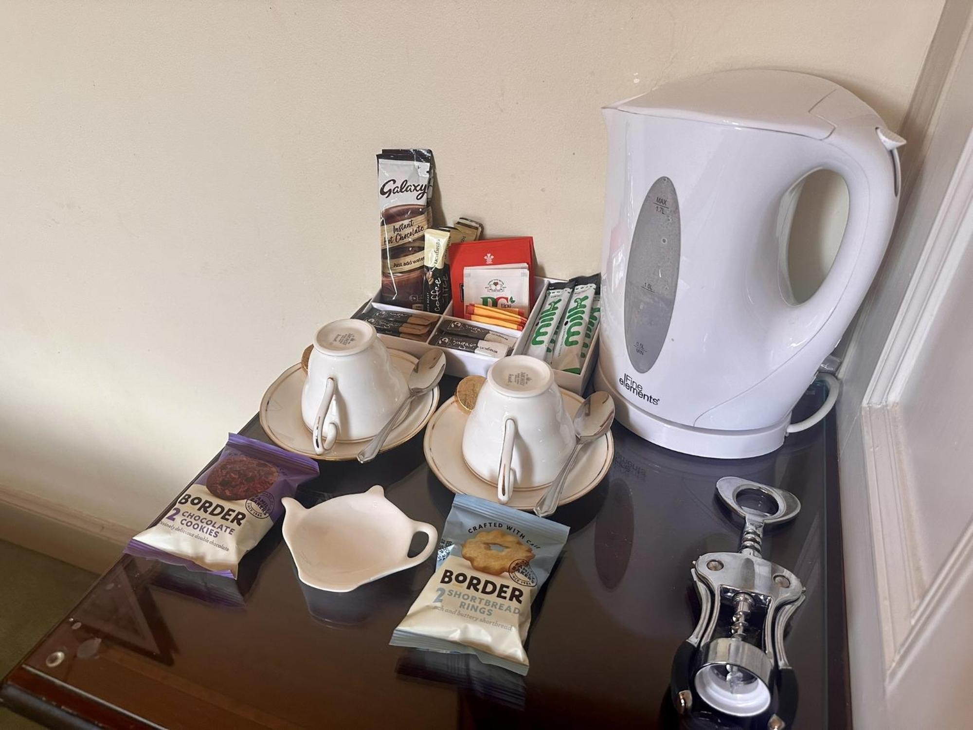 Albert & Victoria Guest House Eastbourne Szoba fotó