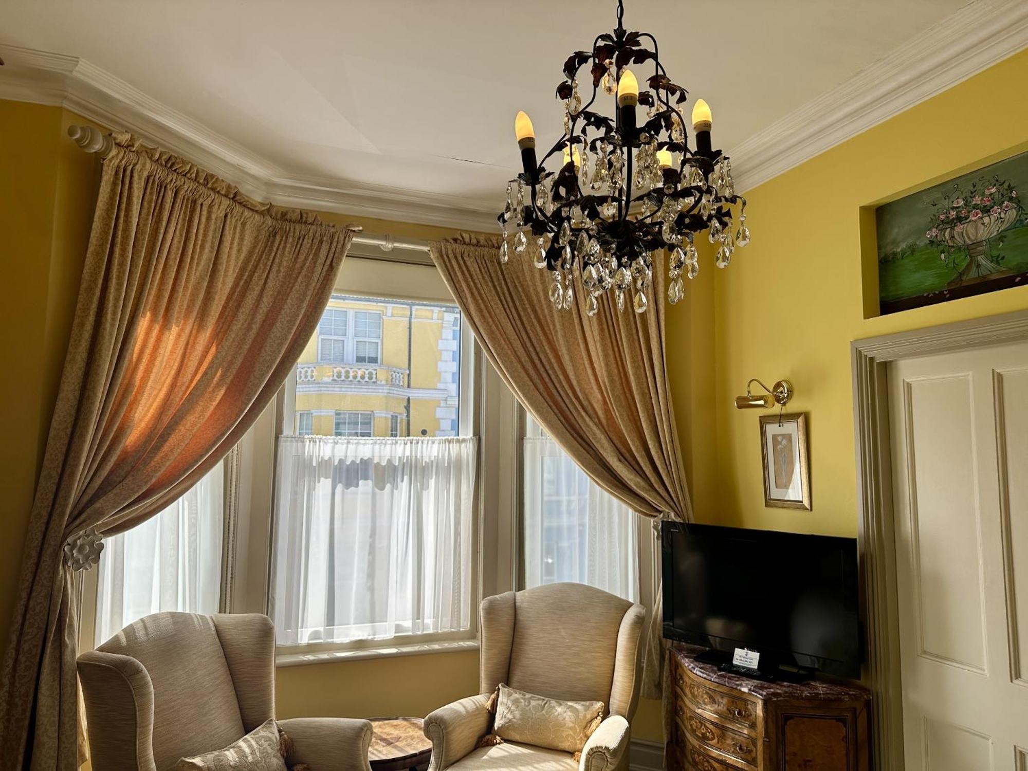 Albert & Victoria Guest House Eastbourne Kültér fotó