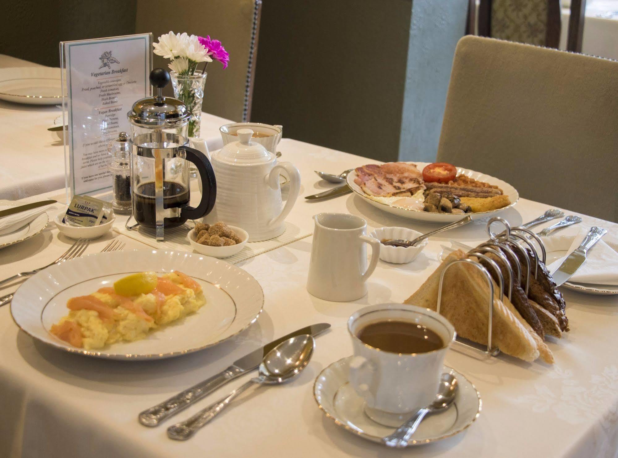 Albert & Victoria Guest House Eastbourne Kültér fotó
