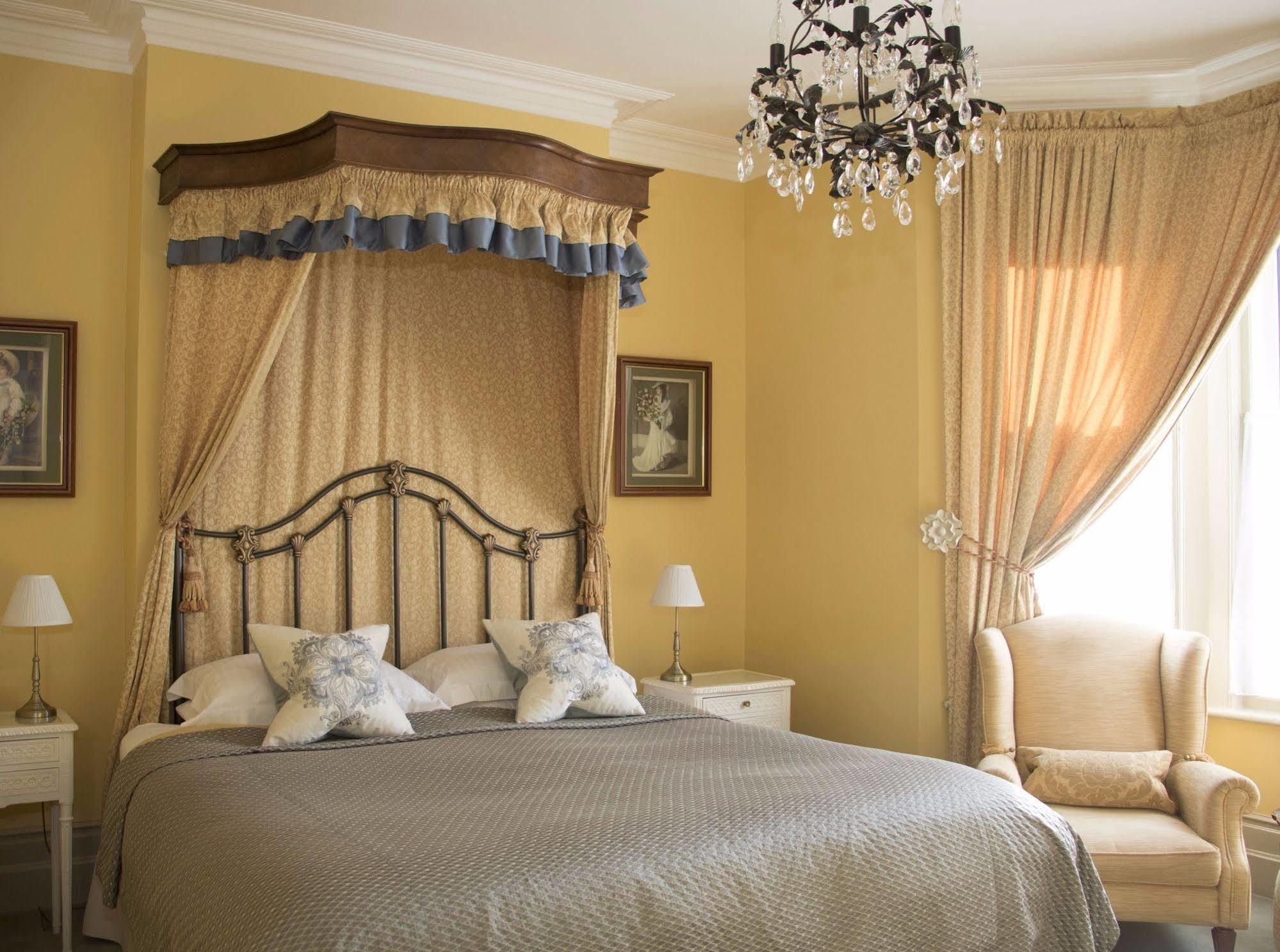 Albert & Victoria Guest House Eastbourne Kültér fotó